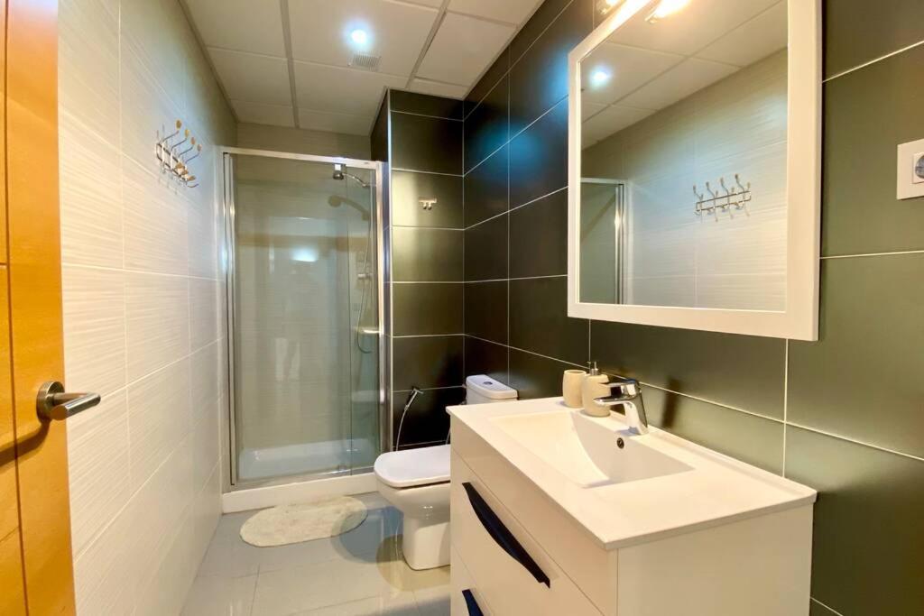 Chalet Moderno Con Piscina En Mont - Roige Bahia المظهر الخارجي الصورة