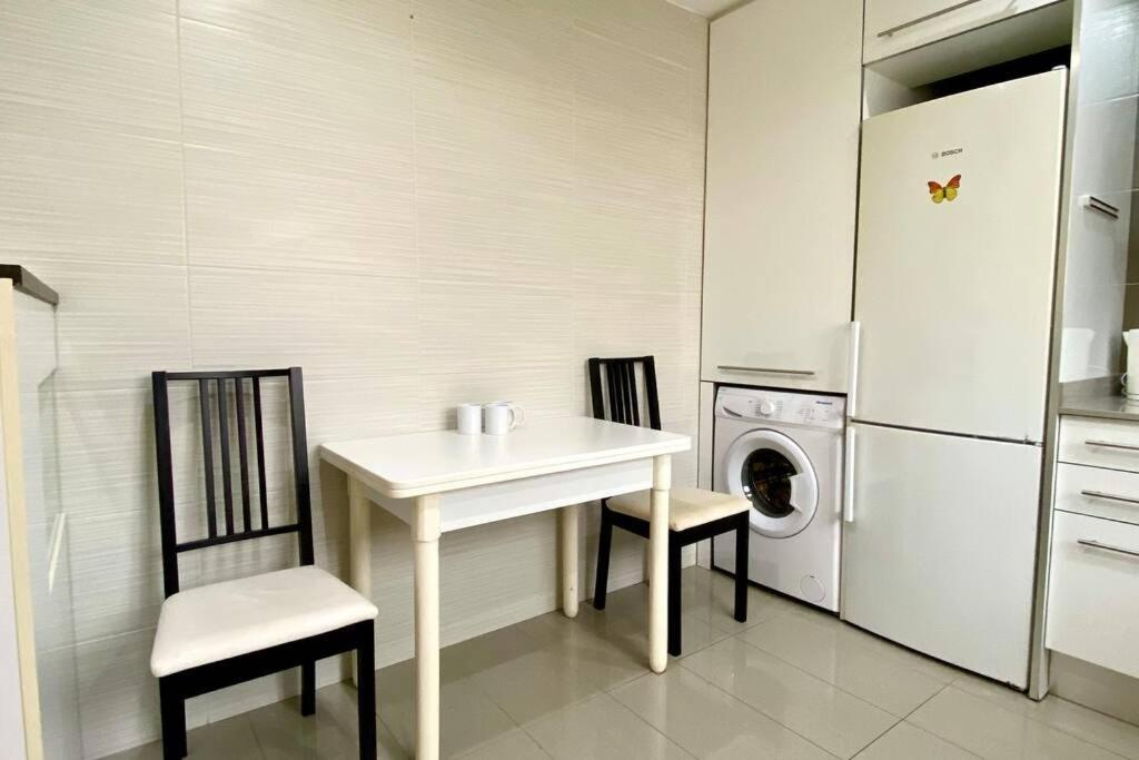 Chalet Moderno Con Piscina En Mont - Roige Bahia المظهر الخارجي الصورة
