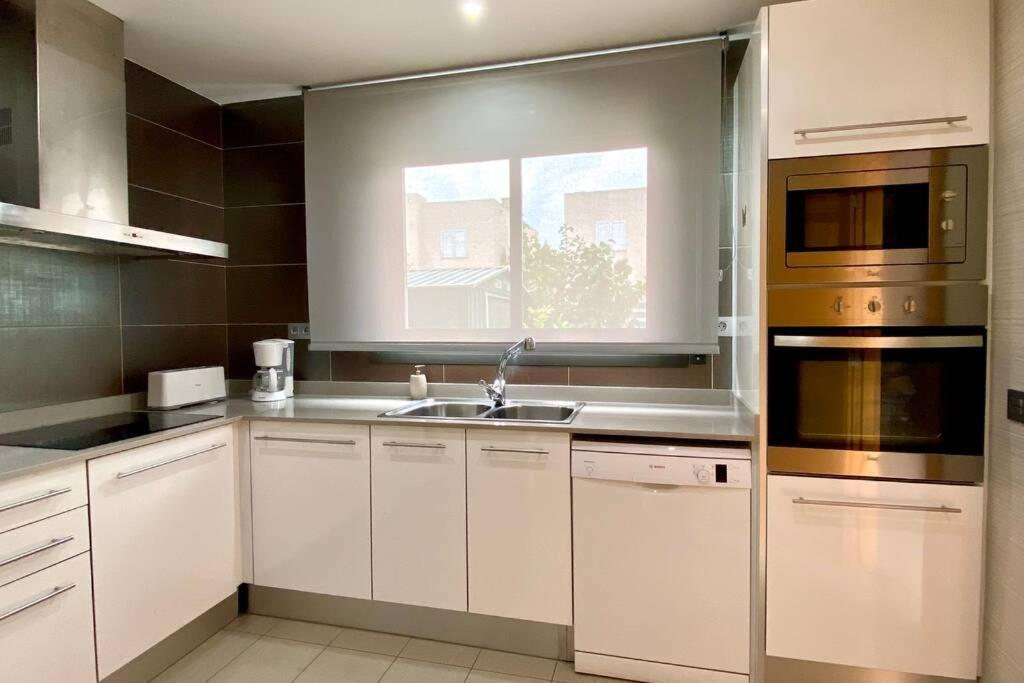 Chalet Moderno Con Piscina En Mont - Roige Bahia المظهر الخارجي الصورة